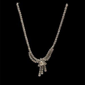 Vintage women's Rhinestone Evening Necklace